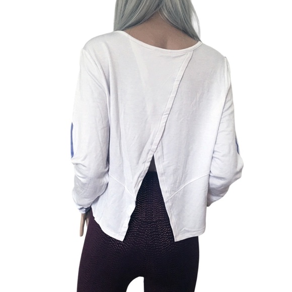 SPLENDID Top Vented Slit Back White Rayon Fitness Tee Athletic Workout Yoga - Picture 4 of 11